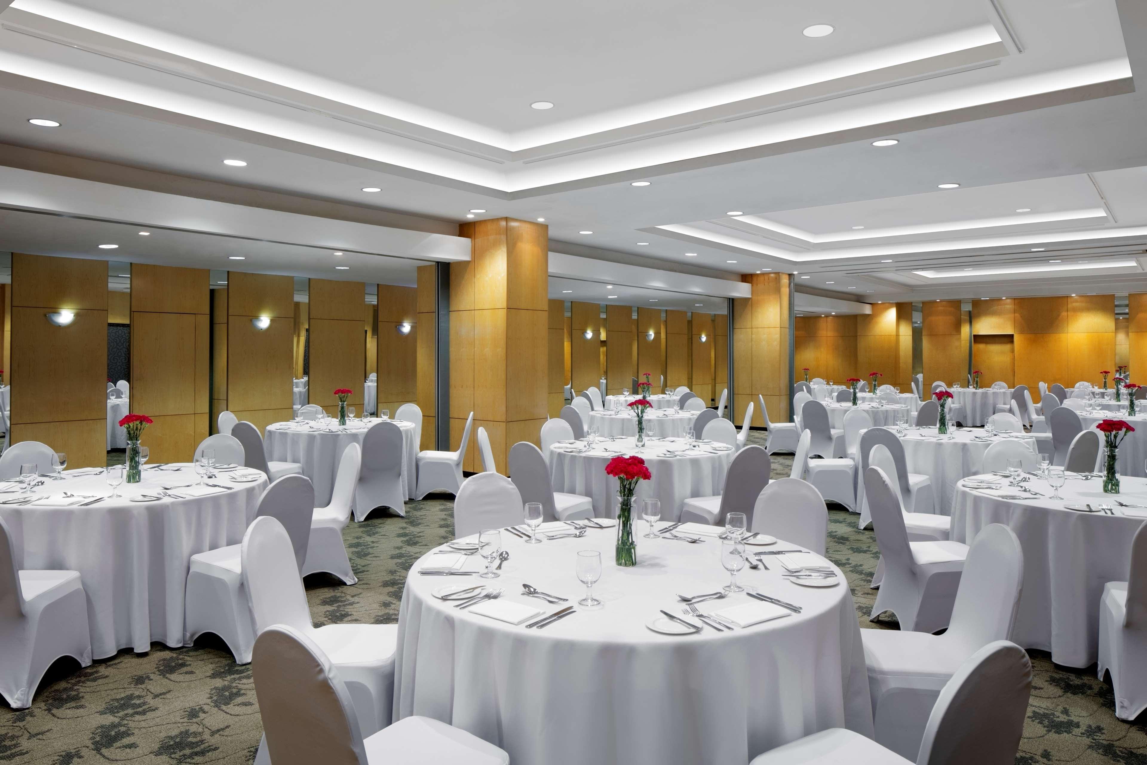 Radisson Hotel Brunei Darussalam Bandar Seri Begawan Extérieur photo