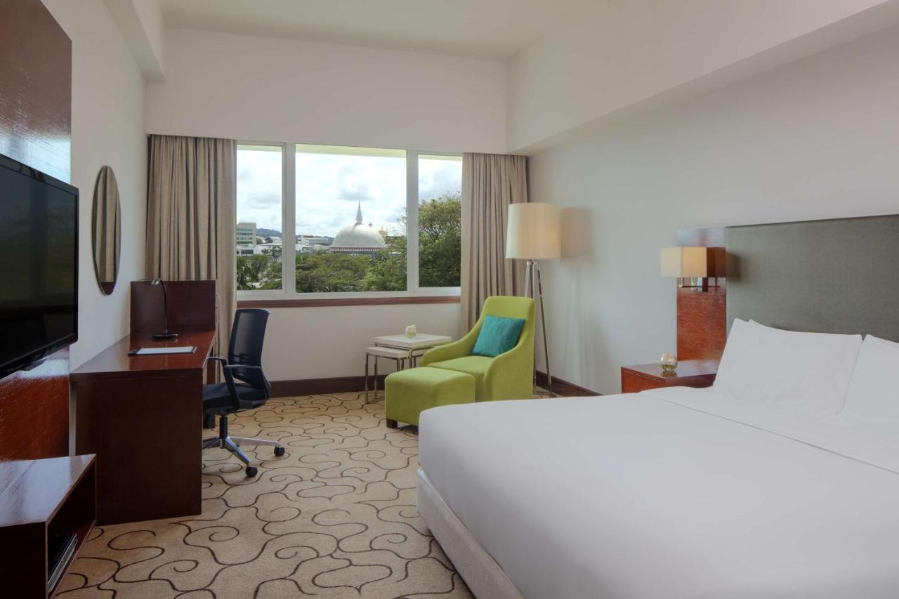 Radisson Hotel Brunei Darussalam Bandar Seri Begawan Extérieur photo