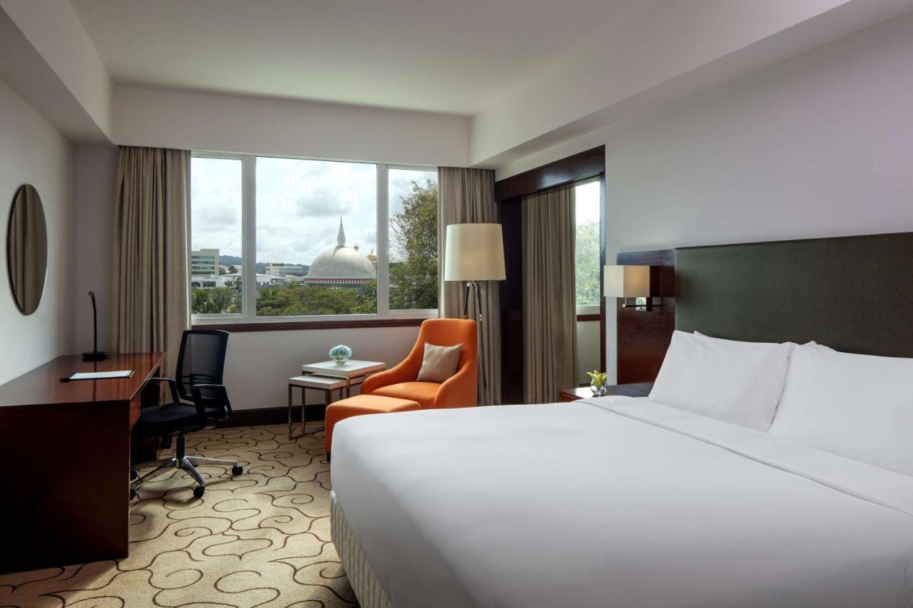 Radisson Hotel Brunei Darussalam Bandar Seri Begawan Extérieur photo