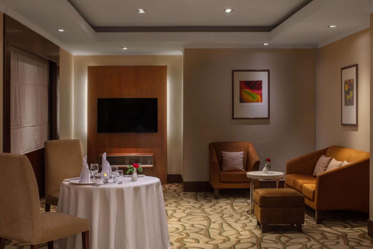 Radisson Hotel Brunei Darussalam Bandar Seri Begawan Extérieur photo
