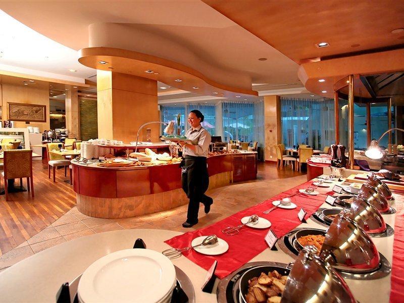 Radisson Hotel Brunei Darussalam Bandar Seri Begawan Extérieur photo